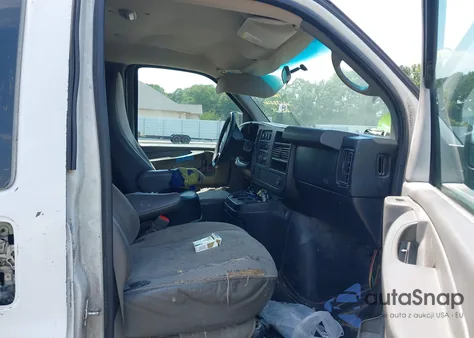 2010 Chevrolet Express 2500 Work Van from USA, damaged, VIN 1GCZGFBG6A1121899